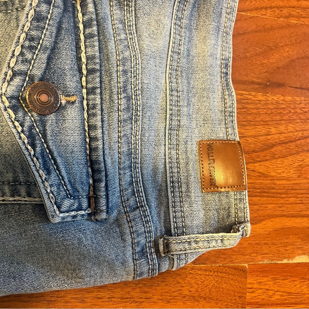 Wallflower Faded Blue Boot Cut Jeans - Picture 4 of 6